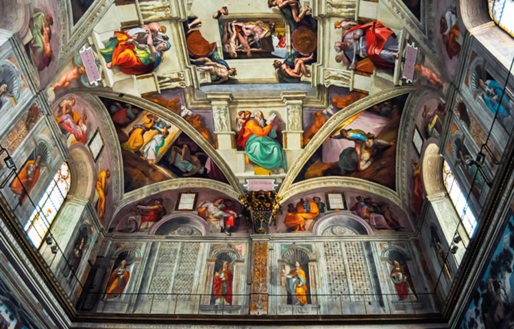Exclusive private tour of the Vatican museums and the Sistine Chapel colosseum